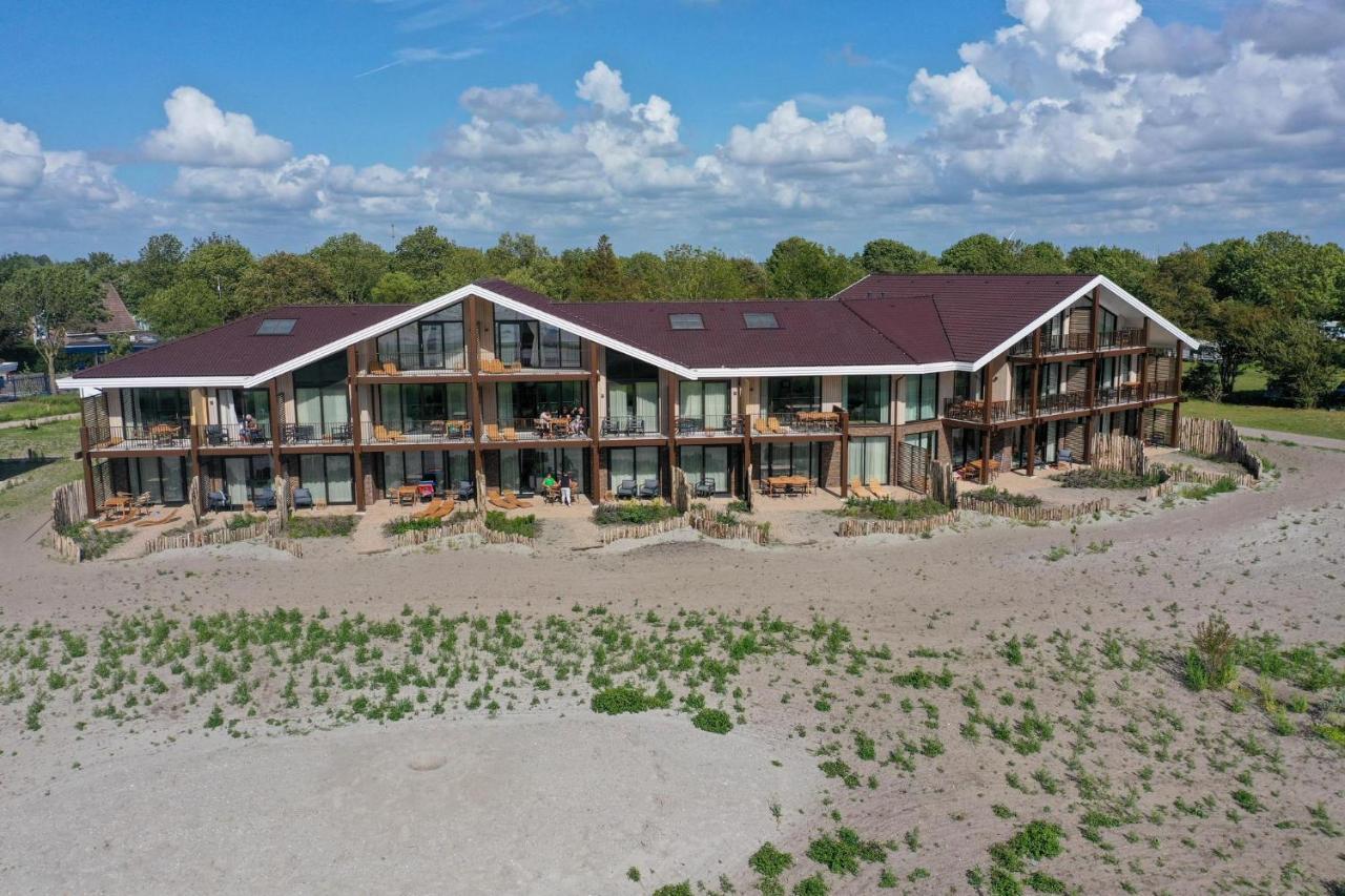 Marinapark Beach Resort Soal Workum Exterior photo