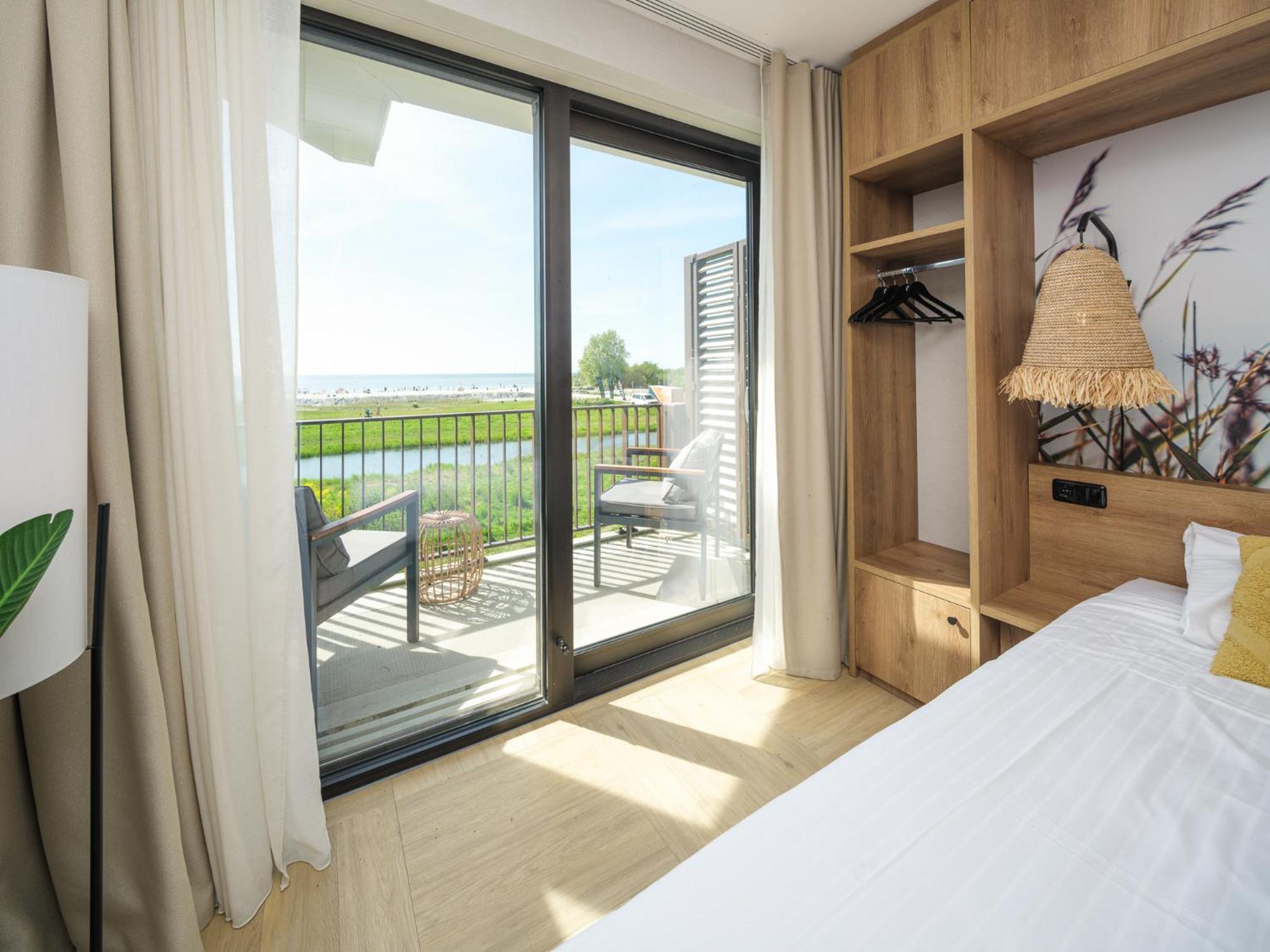 Marinapark Beach Resort Soal Workum Exterior photo